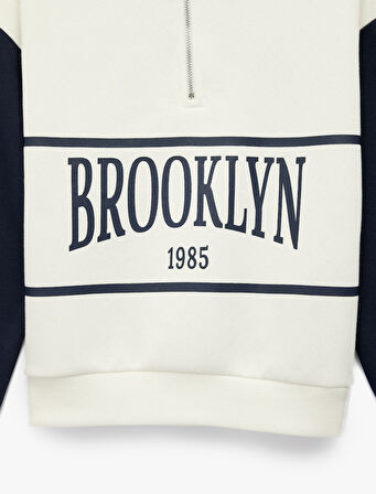 Yarım Fermuarlı Baskılı Uzun Kollu Dik Yaka Sweatshirt