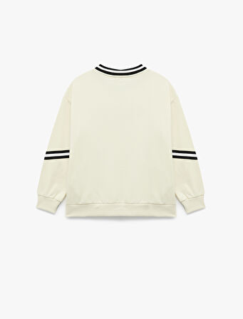 Şardonlu Uzun Kollu Bisiklet Yaka Dantel Detaylı Baskılı Oversize Sweatshirt