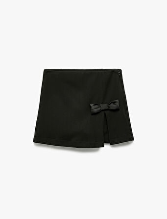 Fiyonk Detaylı Pileli Şort Etek