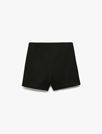 Fiyonk Detaylı Pileli Şort Etek