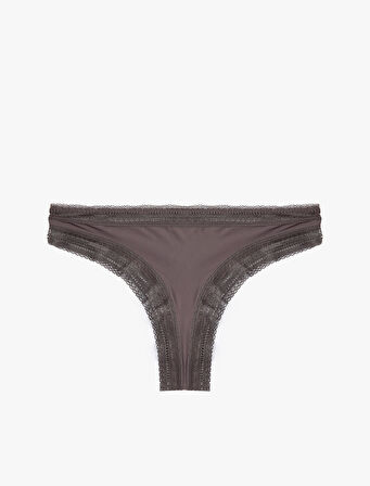 Dantel Detaylı String Külot