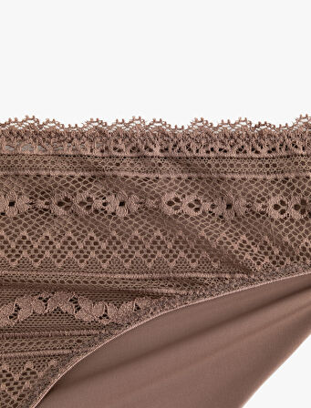 Rahat Kalıp Dantelli Külot