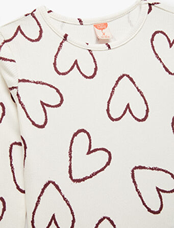 Kalp Desenli Uzun Kollu Bisiklet Yaka Tişört