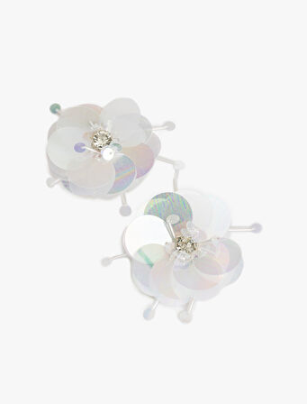 Çiçekli Pullu Taş Detaylı Küpe