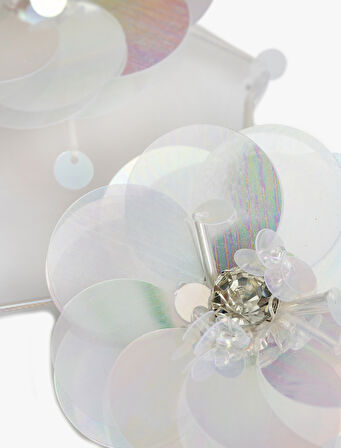 Çiçekli Pullu Taş Detaylı Küpe