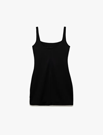 Kolsuz Slim Fit Kare Yaka Askılı Mini Elbise