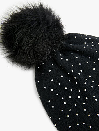 Ponpon Detaylı Katlı Triko Taşlı Bere