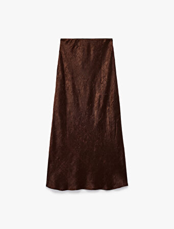 Slim Fit Balık Kesim Dokulu Midi Saten Etek