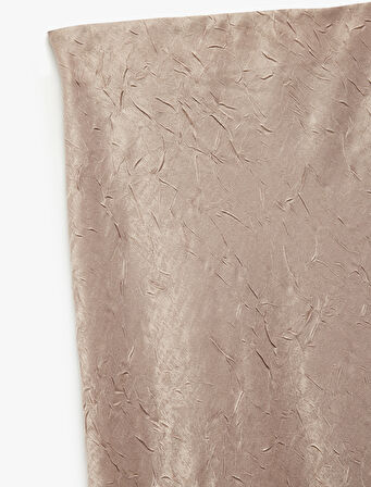 Slim Fit Balık Kesim Dokulu Midi Saten Etek