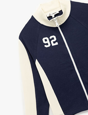 Pamuklu Fermuarlı Uzun Kollu Dik Yaka Tişört