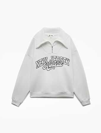 Şardonlu Uzun Kollu Yarım Fermuarlı Yaka Nakışlı Oversize Sweatshirt