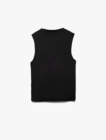 Basic Slim Fit Dik Yaka Modal Kolsuz Bluz