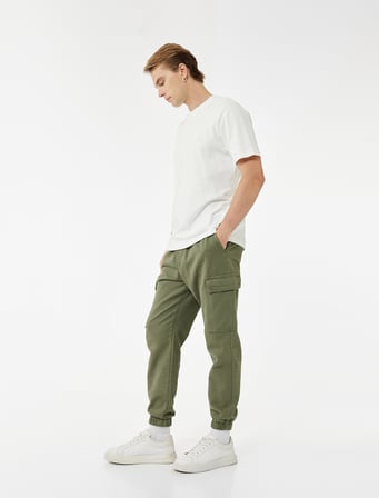 Beli Bağcıklı Kargo Cep Detaylı Pamuklu Rahat Kesim Gabardin Jogger Pantolon