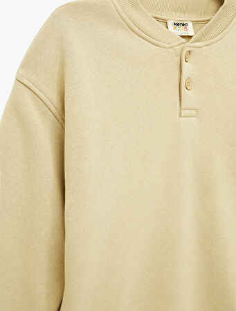 Uzun Kollu Düğme Detaylı Yuvarlak Yaka Oversize Sweatshirt