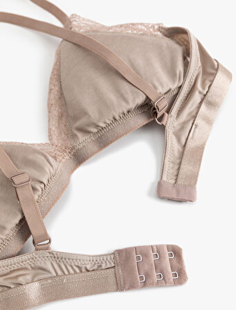 Dantel Detaylı Rahat Kalıp Desteksiz Balensiz Sütyen