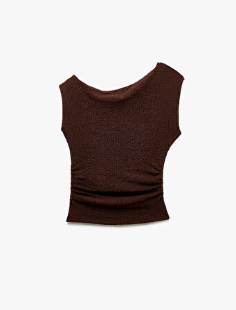 Bürümcük Drapeli Asimetrik Degaje Yaka Kolsuz Bluz