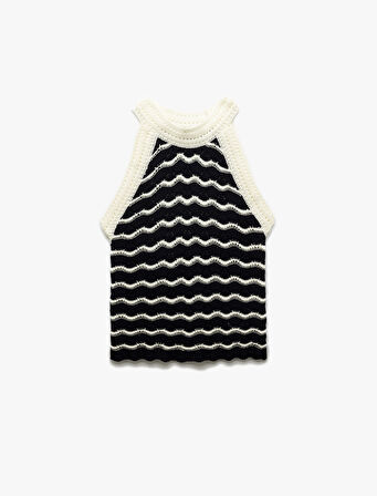 Kolsuz Renk Kontrastlı Halter Yaka Kroşe Bluz