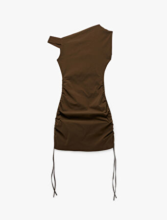 Yanları Büzgülü Drapeli Asimetrik Yaka Omzu Açık Mini Elbise