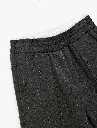 Viskon Karışımlı Beli Lastikli Kontrast Detaylı Geniş Paça Çizgili Pantolon