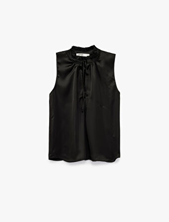 Bağlama Detaylı Dik Fırfırlı Yaka Kolsuz Gömlek