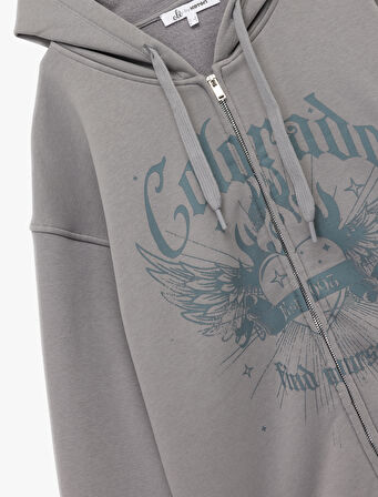 Uzun Kollu Kapüşonlu Fermuarlı Baskılı Oversize Sweatshirt