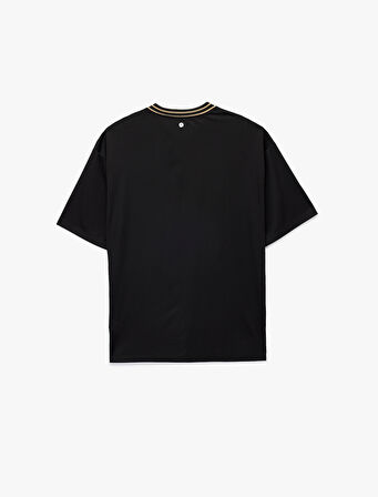 Kısa Kollu V Yaka Grogren Detaylı Baskılı Oversize Spor Tişört