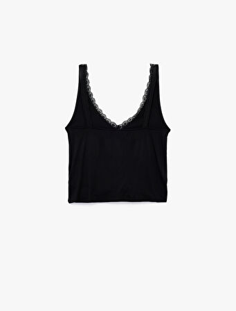 Dantel Detaylı Kalın Askılı V Yaka Pijama Üstü