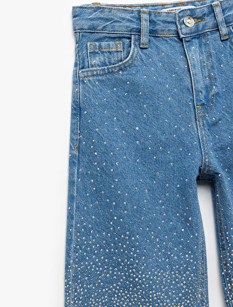 Pamuklu Cepli Taş Detaylı Geniş Paça Denim Pantolon