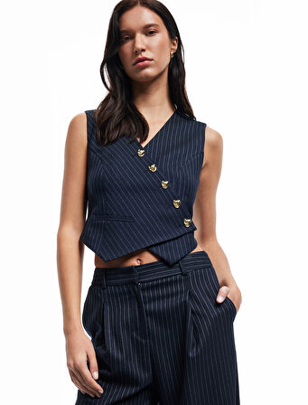 Kolsuz V Yaka Düğmeli Asimetrik Kesim Blazer Yelek