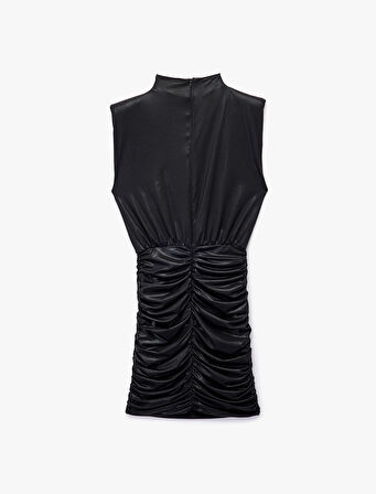 Simli Dik Yaka Kolsuz Drape Detaylı Bodycon Mini Abiye Elbise