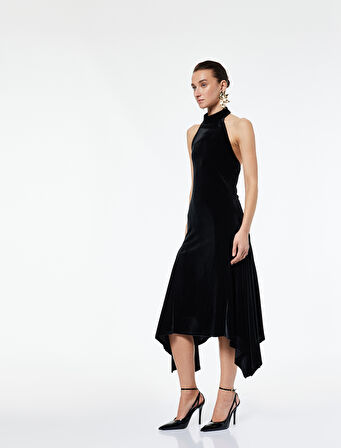 Halter Yaka Kolsuz Sırt Detaylı Midi Elbise