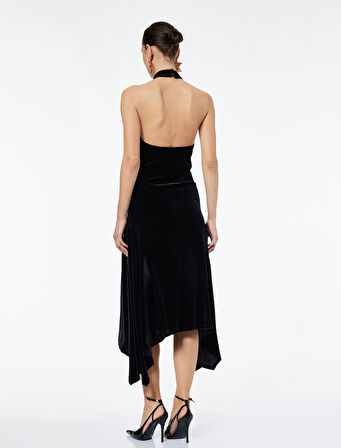 Halter Yaka Kolsuz Sırt Detaylı Midi Elbise