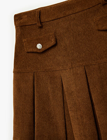 Metal Aksesuarlı Cep Detaylı Kalın Piliseli Mini Etek