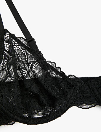 Dantelli Rahat Kalıp Dolgusuz Balenli Sütyen