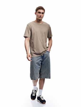 Pamuklu Kısa Kollu Regular Fit Bisiklet Yaka Minimal Baskılı Tişört