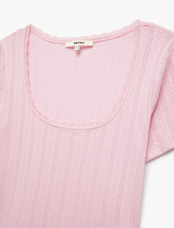 Slim Fit Pamuklu Derin U Yaka Kısa Kollu Tişört
