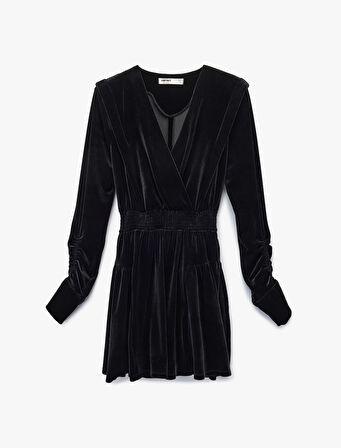 Kruvaze Yaka Uzun Kollu Büzgü Detaylı Kadife Mini Abiye Elbise