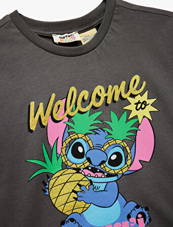 Pamuklu Bisiklet Yaka Kısa Kollu Lisanslı Simli Stitch Baskılı Tişört