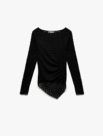 Dantel Detaylı Uzun Kollu Kayık Yaka Asimetrik Kesim Tişört