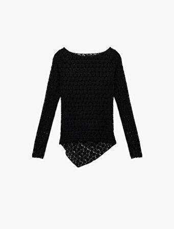 Dantel Detaylı Uzun Kollu Kayık Yaka Asimetrik Kesim Tişört