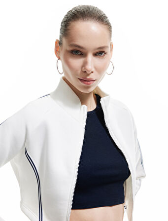 Şerit Detaylı Dik Yaka Üç İplik Şardonlu Fermuarlı Crop Sweatshirt
