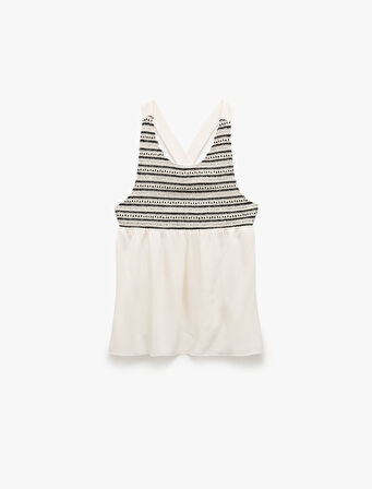 Viskon Kumaş U Yaka Kolsuz Arkası Çapraz Askılı Boncuklu Kroşe Bluz