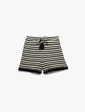 Regular Fit Püsküllü Beli Bağlamalı Mini Kroşe Şort