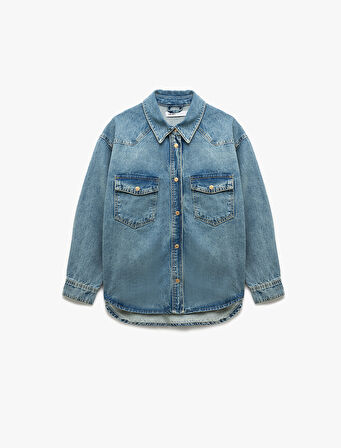 Uzun Kollu Klasik Yaka Cep Detaylı Düğmeli Pamuklu Oversize Denim Gömlek