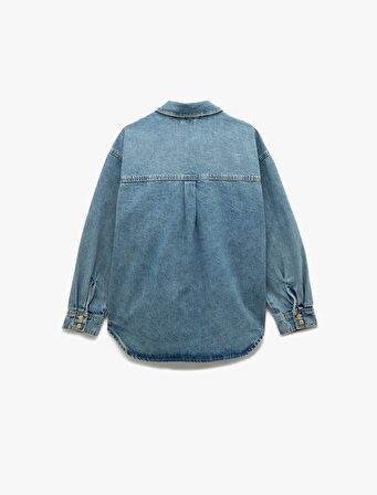 Uzun Kollu Klasik Yaka Cep Detaylı Düğmeli Pamuklu Oversize Denim Gömlek