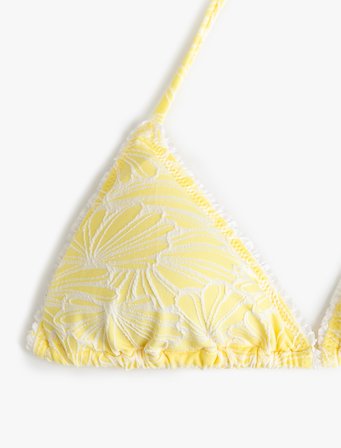 Floral Dokulu Boyundan Bağlamalı Üçgen Bikini Üstü
