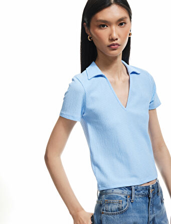 Regular Fit Dokulu Kısa Kollu V Polo Yaka Tişört