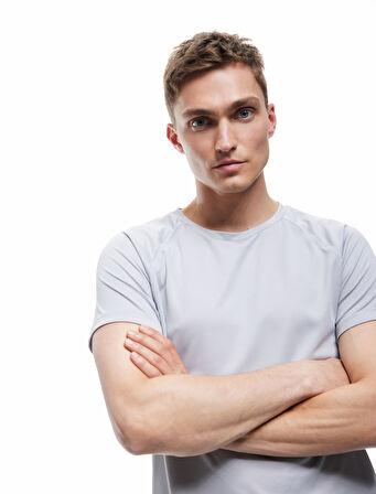 Kısa Kollu Bisiklet Yaka Reglan Kol Arkası Baskılı Slim Fit Spor Tişört