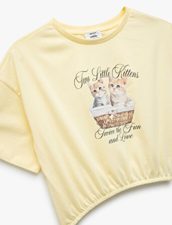 Pamuklu Bisiklet Yaka Kısa Kollu Kedicik Baskılı Tişört