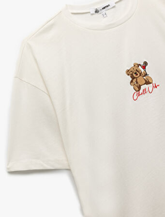 Ayıcık Nakış Detaylı Pamuklu Bisiklet Yaka Kısa Kollu Oversize Tişört